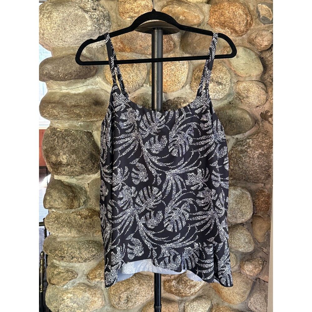 Island Escape Tankini Top Swimsuit Black/White Underwire